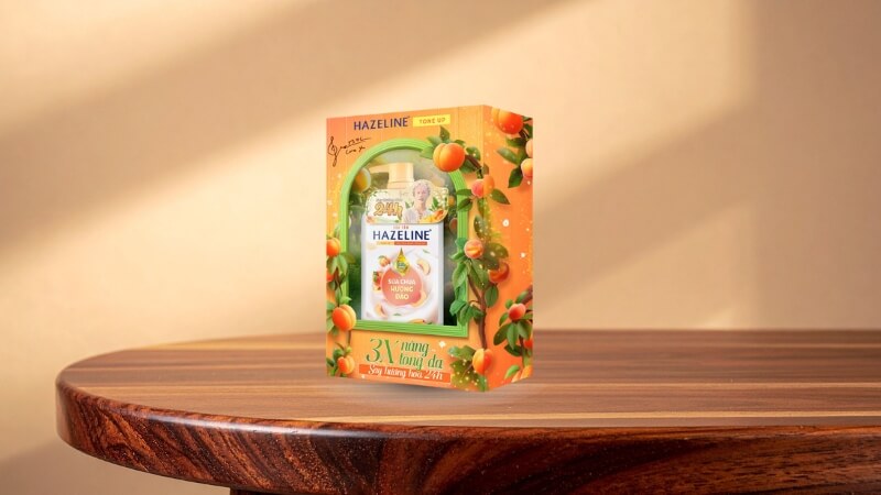 Hộp quà sữa tắm Hazeline nâng tông da sữa chua hương đào 667ml