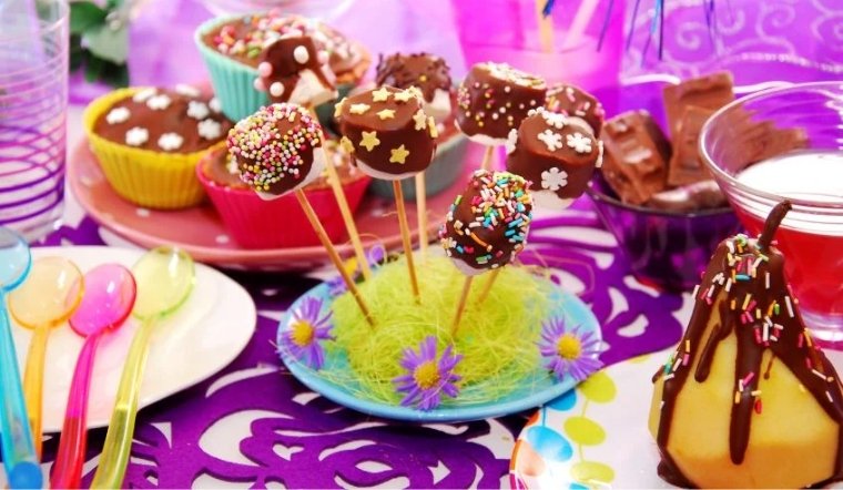 Gợi ý thực đơn tiệc ngọt sinh nhật cho bé đầy đủ, dễ làm tại nhà