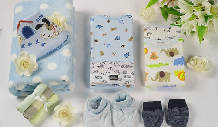 20+ quà tặng thôi nôi cho bé trai, bé gái ý nghĩa, thiết thực