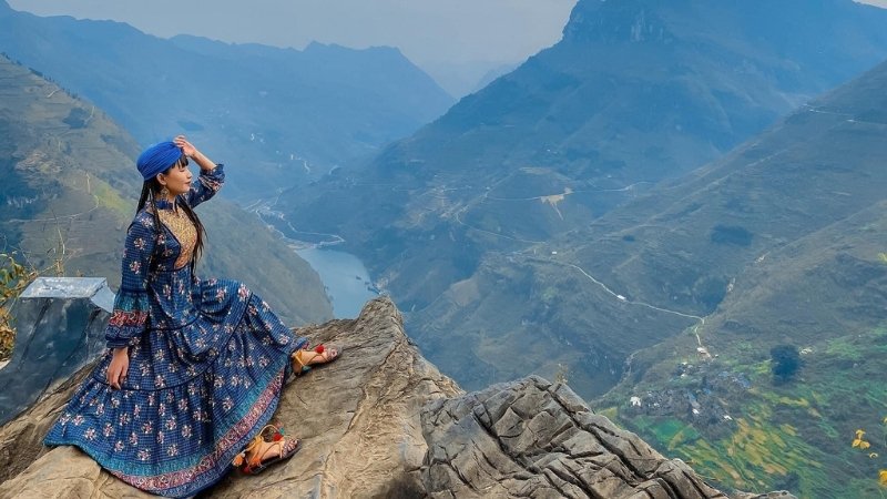 Bạn nên đặt dịch vụ trước để tránh tình trạng cháy vé Bạn nên đặt dịch vụ trước để tránh tình trạng cháy vé