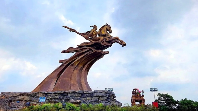 Đền Gióng ở Sóc Sơn (Hà Nội)