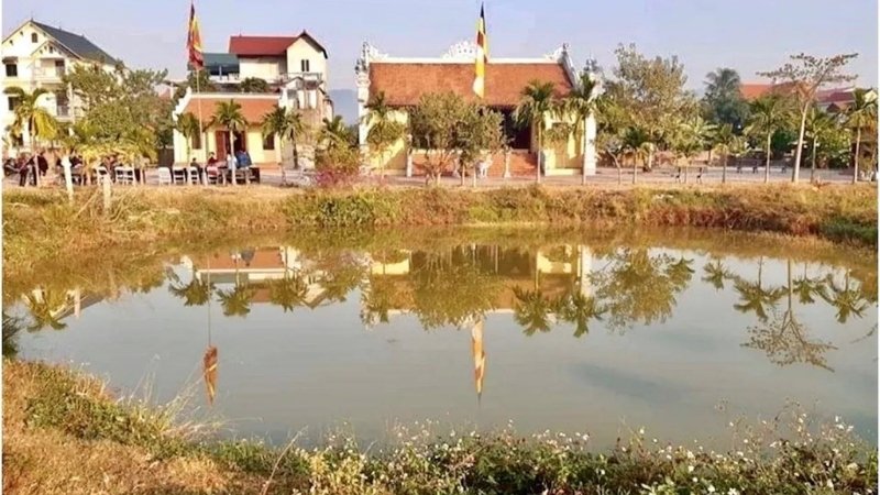 Những ao hồ, bụi tre đằng ngà