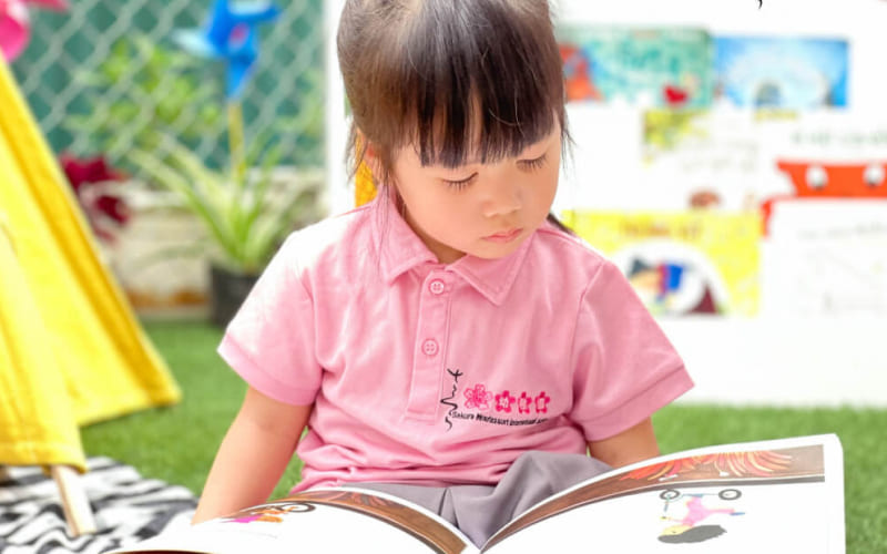 Lợi ích tuyệt vời của việc cho bé đọc thơ từ sớm