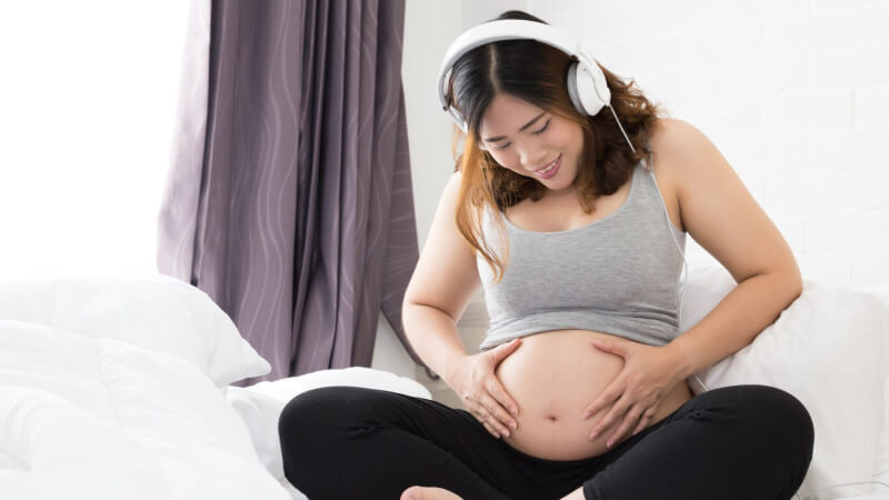 Lợi ích của việc đọc truyện thai giáo Lợi ích của việc đọc truyện thai giáo