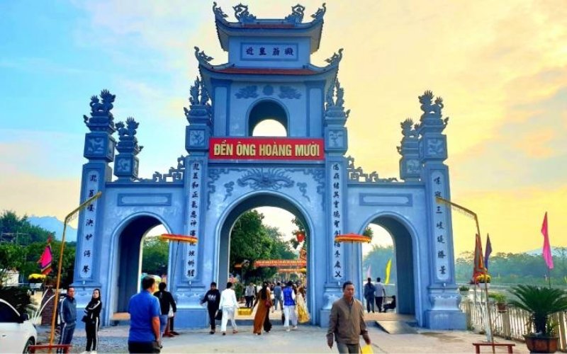 Đền Ông Hoàng Mười là điểm đến linh thiêng nổi tiếng xứ Nghệ Đền Ông Hoàng Mười là điểm đến linh thiêng nổi tiếng xứ Nghệ