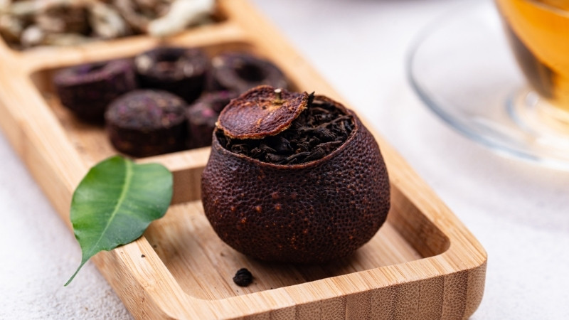 Hãy mua tại các cửa hàng chuyên trà cao cấp có nguồn gốc rõ ràng