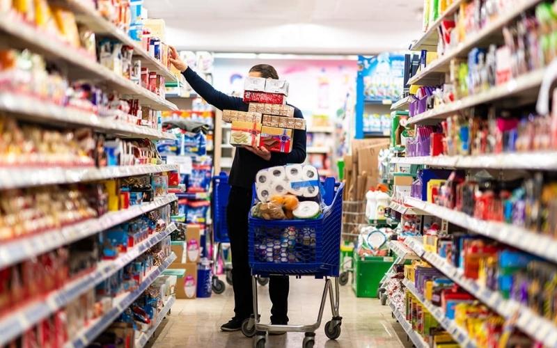 Cân nhắc chi tiêu và tiết kiệm giúp ngày lương về vừa vui vừa an toàn