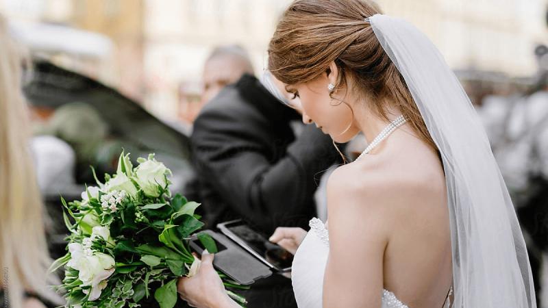 Nên mời cưới qua tin nhắn trong trường hợp nào?
