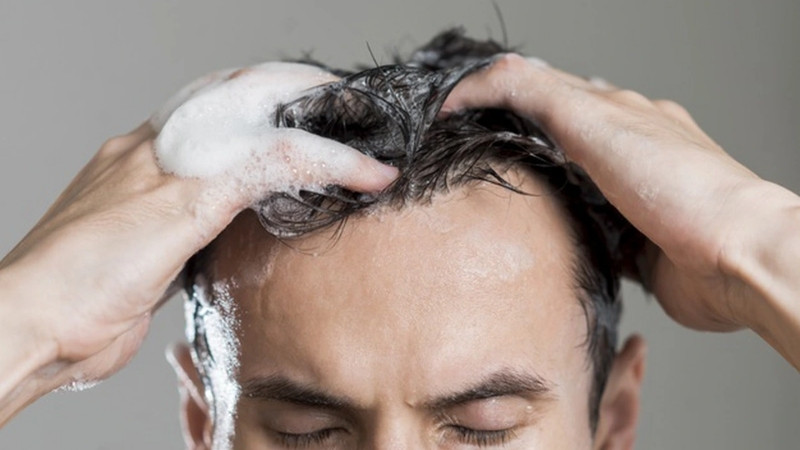 Bạn cần sử dụng dầu gội và dầu xả chuyên biệt