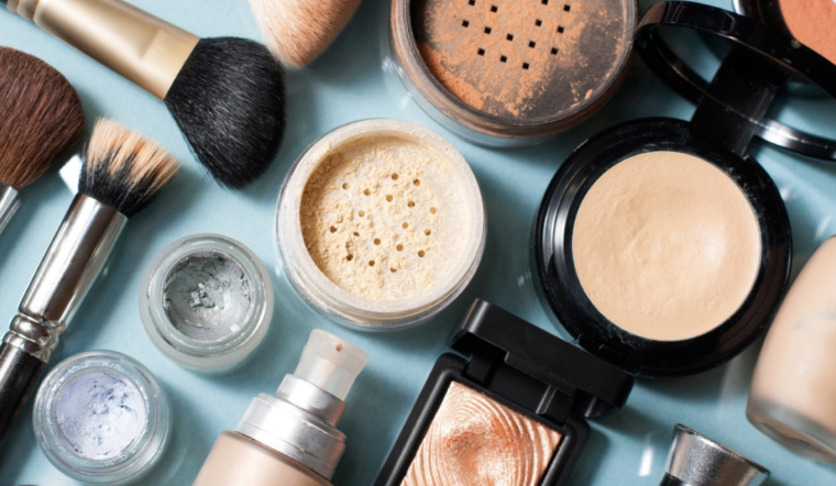 Phấn nền là gì? Hướng dẫn chi tiết về makeup nền