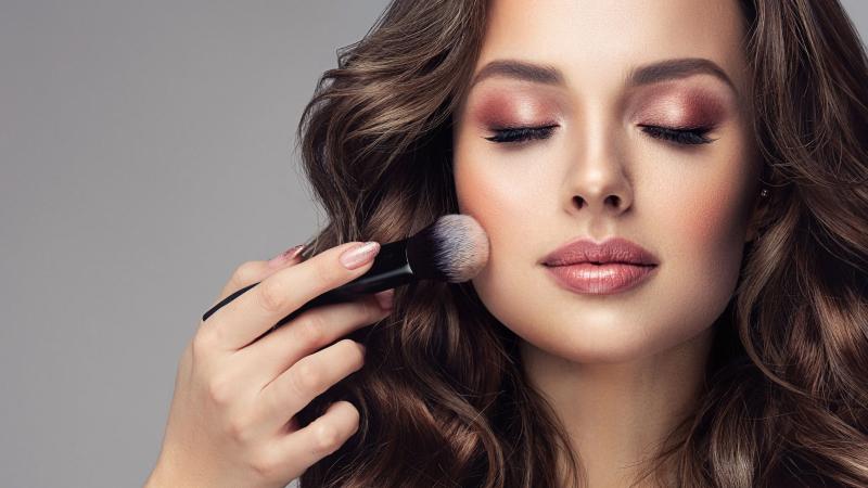 Giữ makeup lâu trôi Giữ makeup lâu trôi