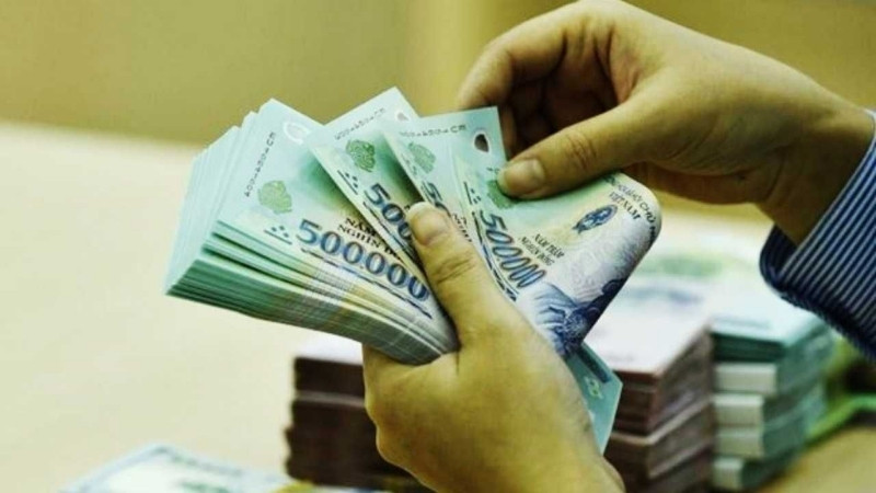 Lương tháng 13 vẫn phải đóng thuế thu nhập cá nhân