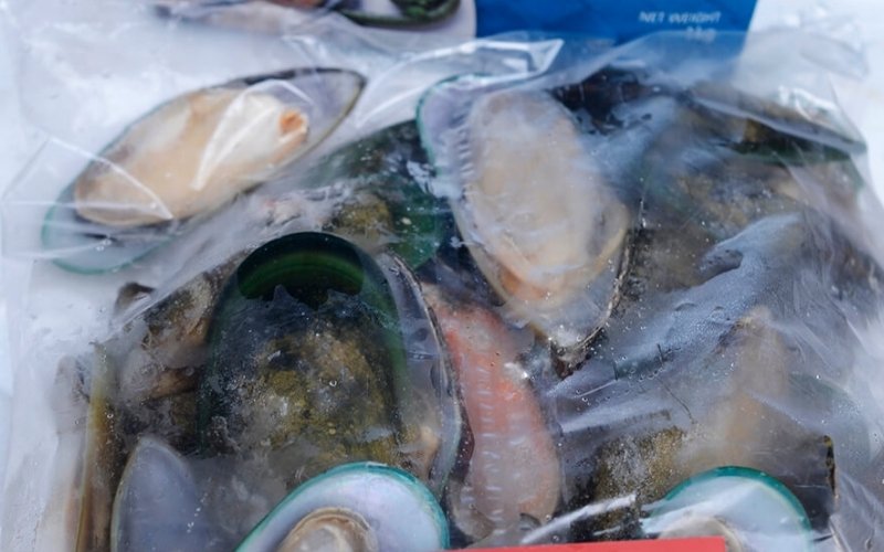 Sơ chế đúng cách giúp vẹm xanh giữ được độ ngọt và hương vị tự nhiên nhất Sơ chế đúng cách giúp vẹm xanh giữ được độ ngọt và hương vị tự nhiên nhất