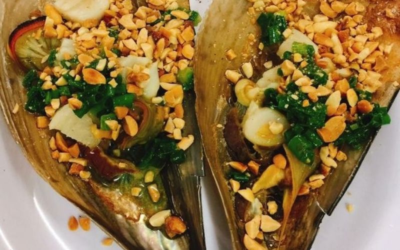 Mỡ hành béo thơm kết hợp đậu phộng giòn bùi đầy cuốn hút Mỡ hành béo thơm kết hợp đậu phộng giòn bùi đầy cuốn hút