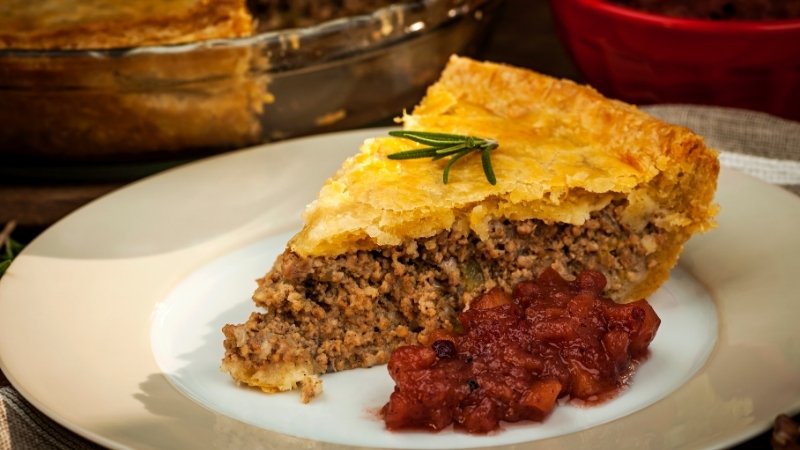 Thưởng thức bánh khoai tây thịt bò - La tourtiere cho Lễ Tạ Ơn