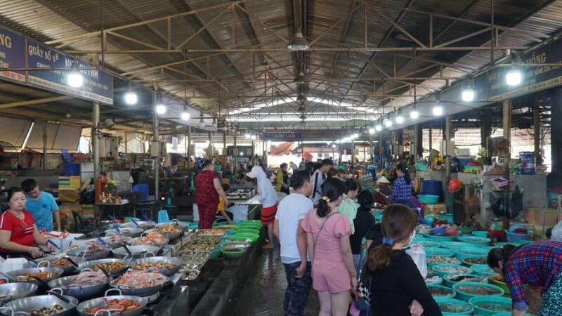 Chợ Hàng Dương (Cần Giờ, TP.HCM)