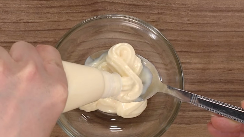 Pha nước sốt Pha nước sốt