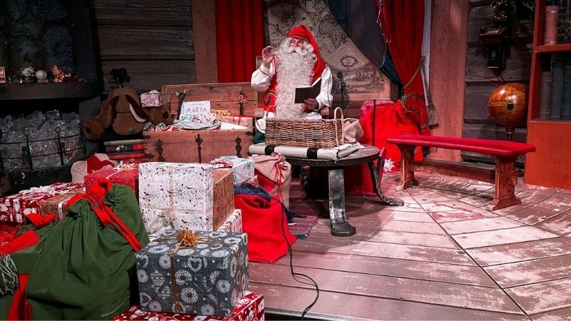 Nhà của Ông già Noel ở Bắc Cực Nhà của Ông già Noel ở Bắc Cực