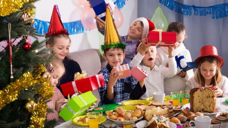 Trao đổi quà bí mật Trao đổi quà bí mật