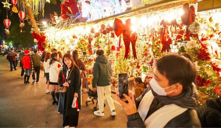 Lễ Giáng sinh làm gì? 10 hoạt động không thể thiếu trong mùa Noel