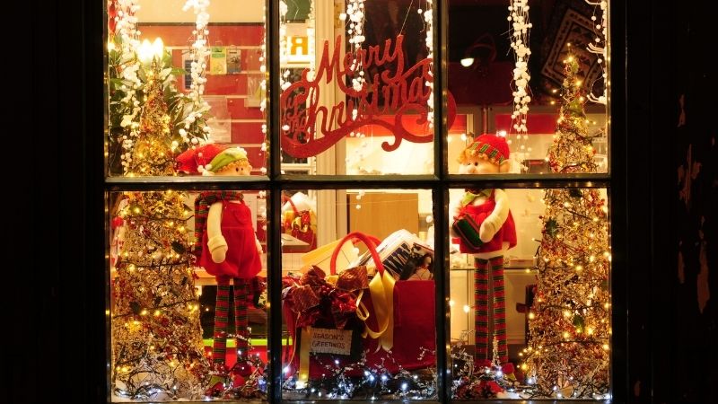Mẫu trang trí cửa kính Noel 10
