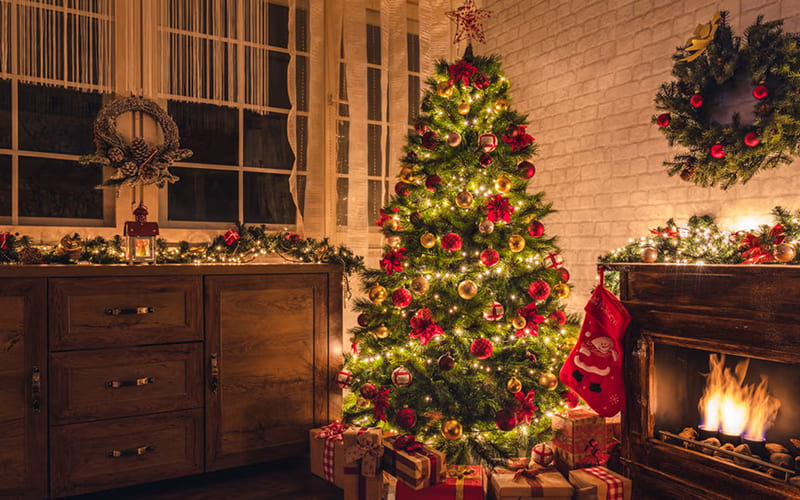 Trang trí với đèn vàng nhẹ ấm áp Trang trí với đèn vàng nhẹ ấm áp