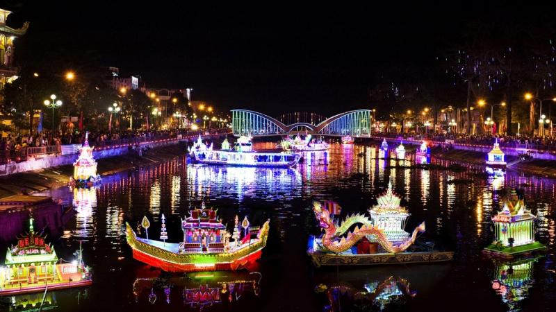 Lễ thả đèn nước