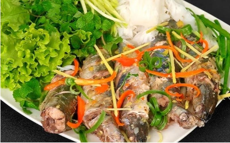 Hấp cá giúp thịt mềm, dễ tách sớ, xương dăm lộ rõ để loại bỏ Hấp cá giúp thịt mềm, dễ tách sớ, xương dăm lộ rõ để loại bỏ