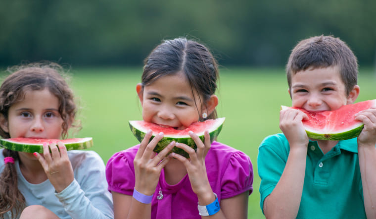 Bị ho có ăn được dưa hấu không? Lời khuyên khi ăn dưa hấu