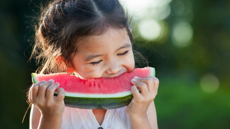 Những lưu ý khi ăn dưa hấu để đảm bảo sức khỏe Những lưu ý khi ăn dưa hấu để đảm bảo sức khỏe