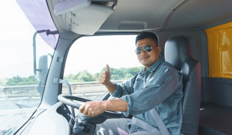 Xem ngày tốt xuất hành tháng 12 năm 2025 - Thượng lộ bình an