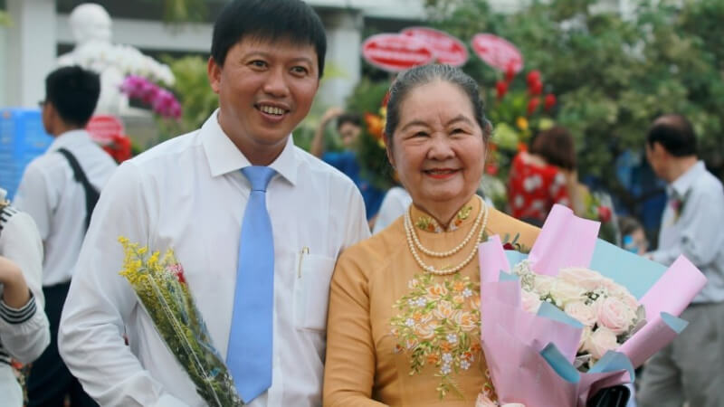 Lời chúc 20/11 ngắn gọn bao nhiêu từ là hợp lý?