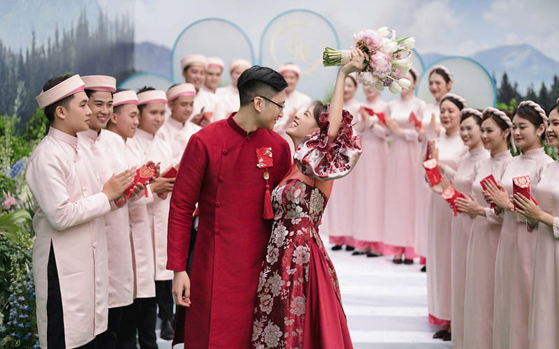 Năm 2025 tuổi nào nên làm đám cưới?