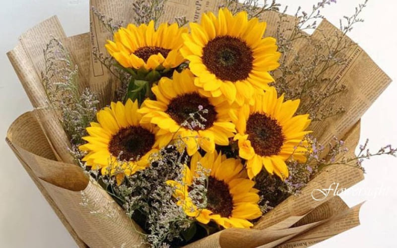 Tặng hoa cho bạn thân là con trai nên chọn hoa gì?