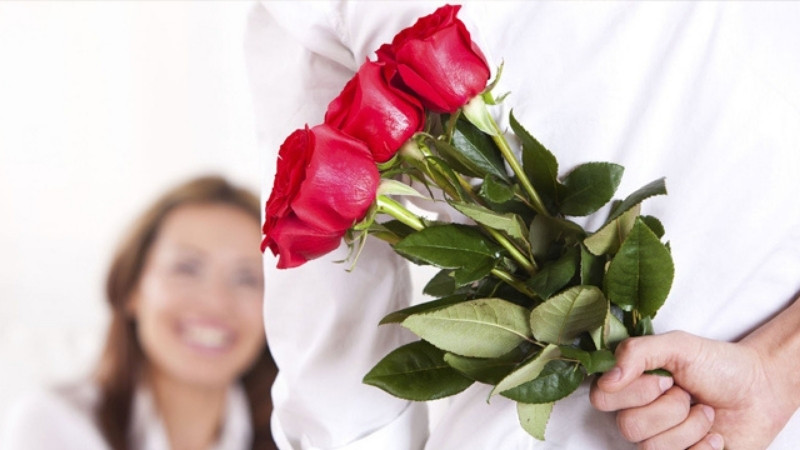 Khi nào nên tặng hoa màu đỏ?