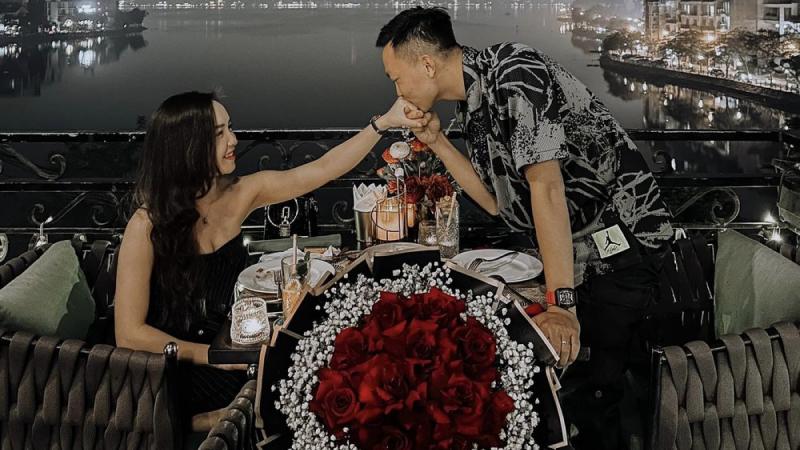 Ý nghĩa khi dùng hoa để cầu hôn Ý nghĩa khi dùng hoa để cầu hôn