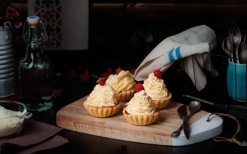 Chiếc bánh đem lại cảm giác béo thơm đầy cuốn hút.