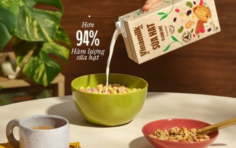 Nên uống sữa hạt Vinamilk đúng liều lượng và kết hợp chế độ ăn cân bằng để đảm bảo dinh dưỡng Nên uống sữa hạt Vinamilk đúng liều lượng và kết hợp chế độ ăn cân bằng để đảm bảo dinh dưỡng