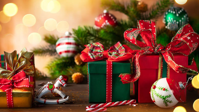Mua quà Noel cho bố ở đâu uy tín?