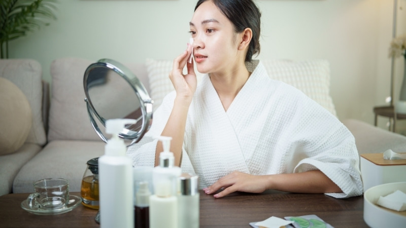 Hoa Dành Dành tạo màu tự nhiên cho thực phẩm và chiết xuất làm đẹp da