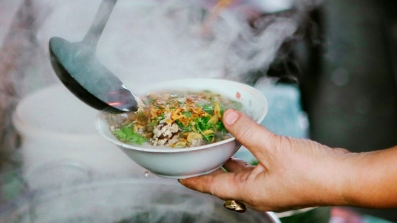 Món ăn mùa đông Hà Nội có giá cả hợp lý