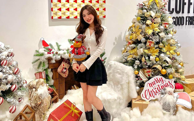 Đi dạo và chụp ảnh giáng sinh