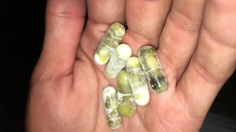 Thuốc bị nấm mốc phải bỏ ngay