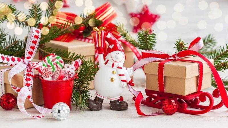 Ngân sách bao nhiêu cho quà Giáng sinh là hợp lý?