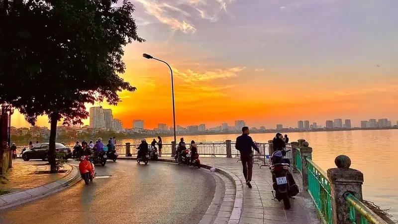 Countdown tại Hồ Tây Countdown tại Hồ Tây