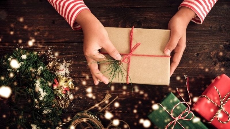 Tự gói quà giúp bạn để lại dấu ấn cá nhân trong mắt khách hàng