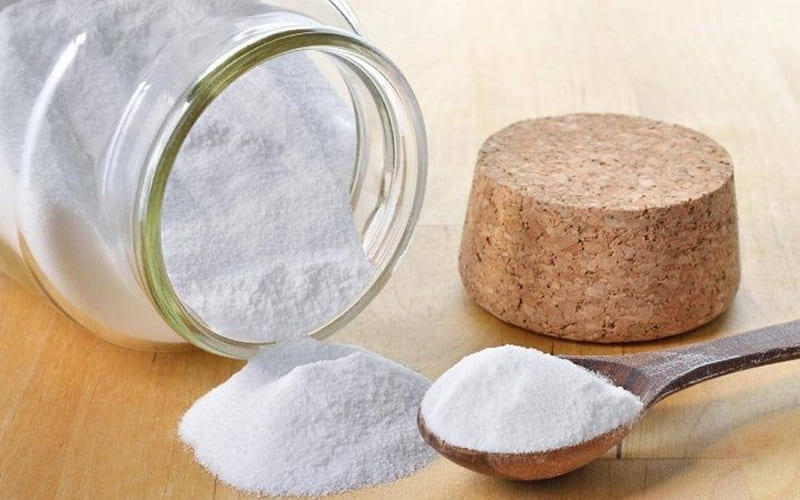 Rắc Baking Soda (Muối nở)