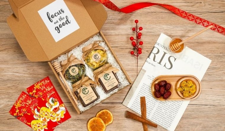 20+ quà lưu niệm Year End Party độc đáo, ý nghĩa khiến nhân viên thích mê