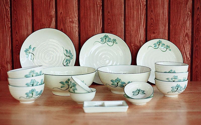Bộ bát gốm sứ thiết thực, vừa tri ân vừa quảng bá thương hiệu Bộ bát gốm sứ thiết thực, vừa tri ân vừa quảng bá thương hiệu
