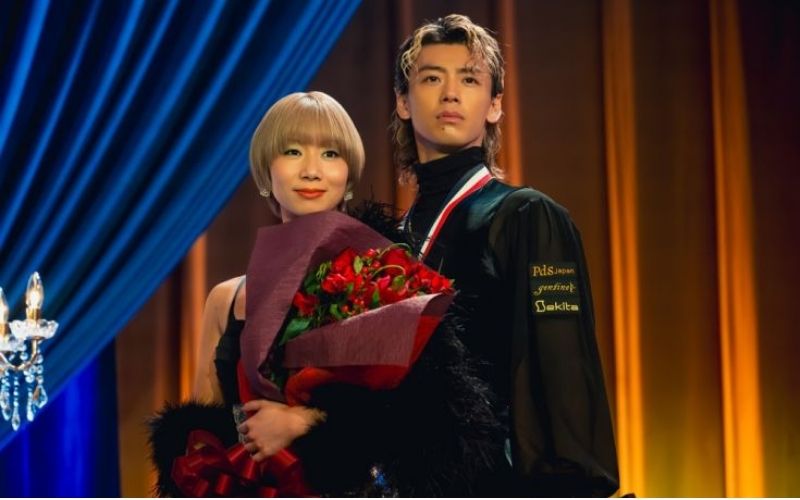 10 Dance là câu chuyện về hai vũ công Nhật Bản học cách hòa hợp với nhau